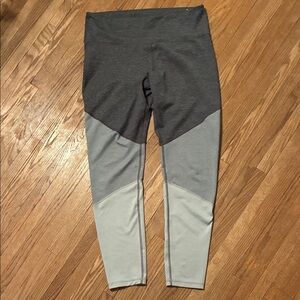 Old Navy Women's Two-Tone Gray Leggings